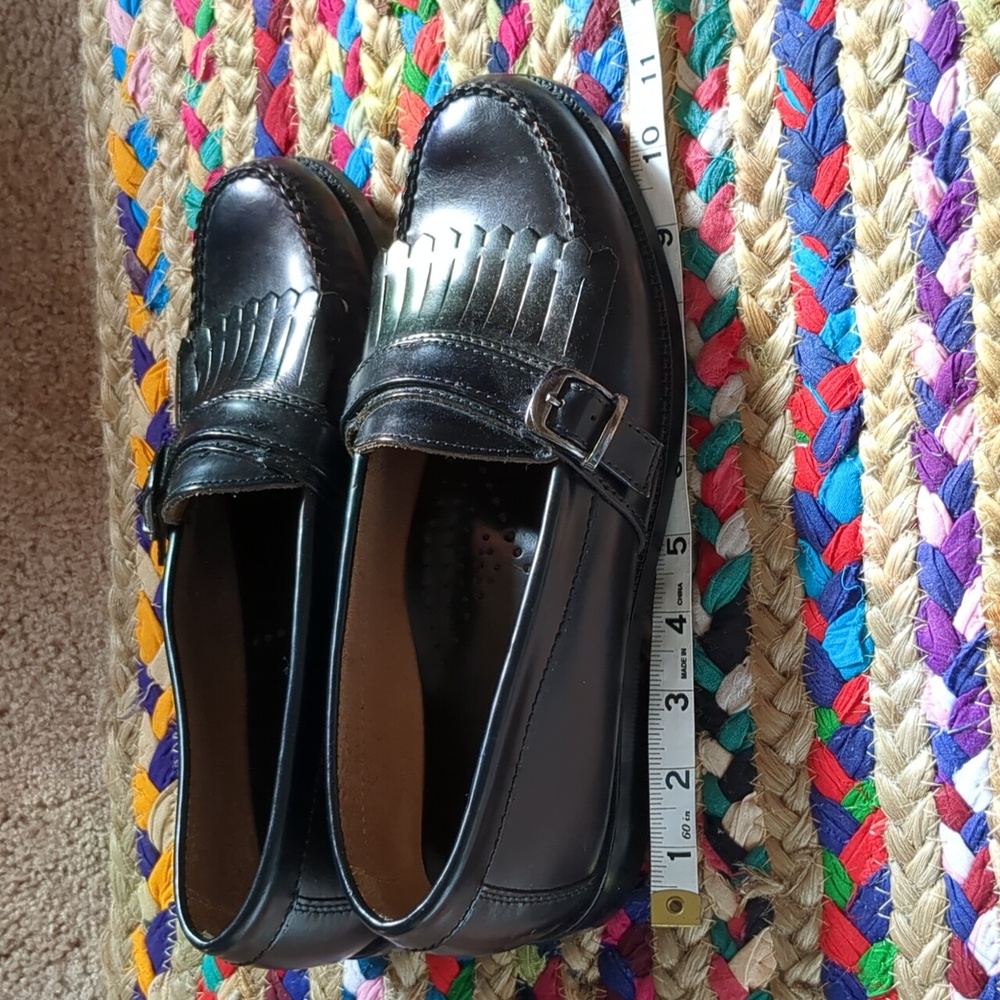 G.H. Bass & Co Weejuns Parker black kiltie loafers - Picture 6 of 6
